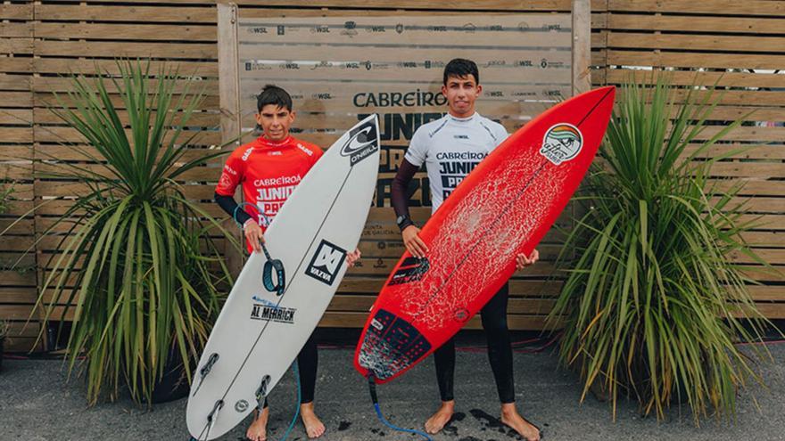Manuel Fernández y Sebastián Bamonde obtuvieron el pase en la categoría masculina. |  // CLASSIC SURF PRO