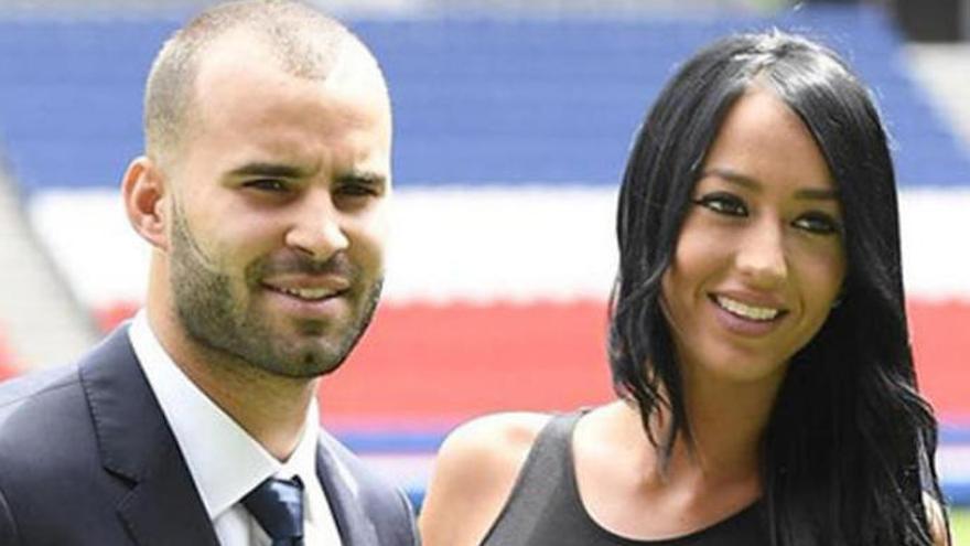 Jesé y Aurah Ruiz en la presentación del futbolista como nuevo jugador del PSG.