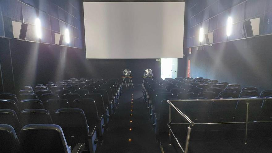 Cine a 40 grados: El calvario veraniego de la Filmoteca de Extremadura en Badajoz tras dos años sin aire acondicionado