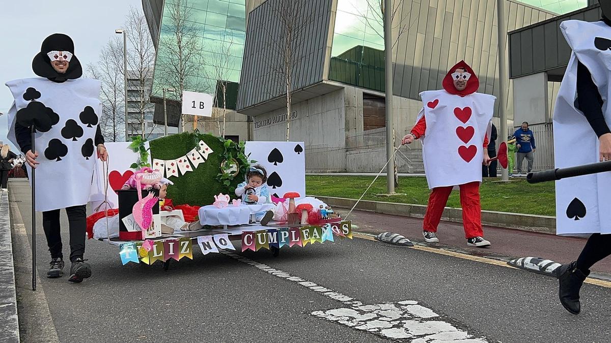 EN IMÁGENES: Así fue el desfile de carnaval en Pola de Siero