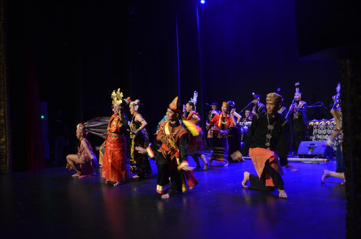 El Festival Internacional de Folklore en Benavente, en imágenes