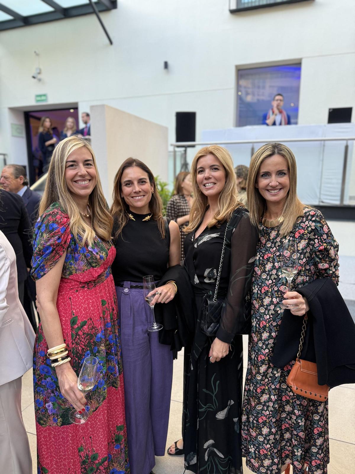 Paula Martínez, Victoria Aznar, Arancha Pérez Pous y Elena Ravello.