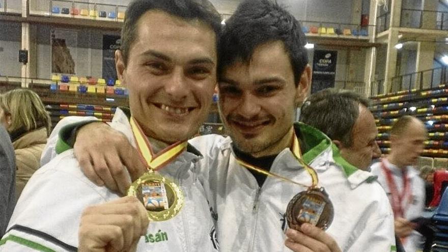 Los Rasero, dos medallas