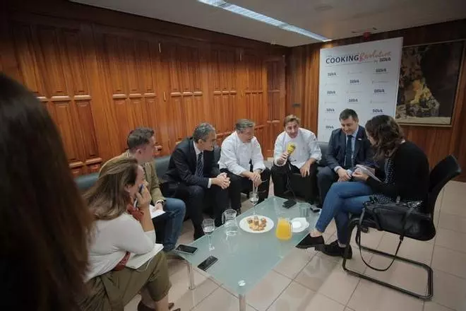 Conversación entre chefs: Juan Santiago entrevista a los Roca