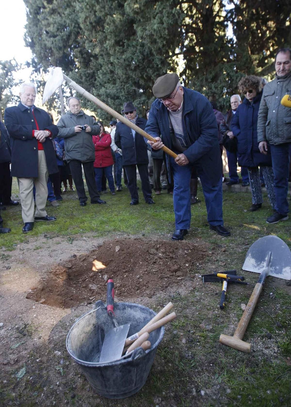 Comienza la segunda fase del proceso de exhumaciones en el cementerio de la Salud