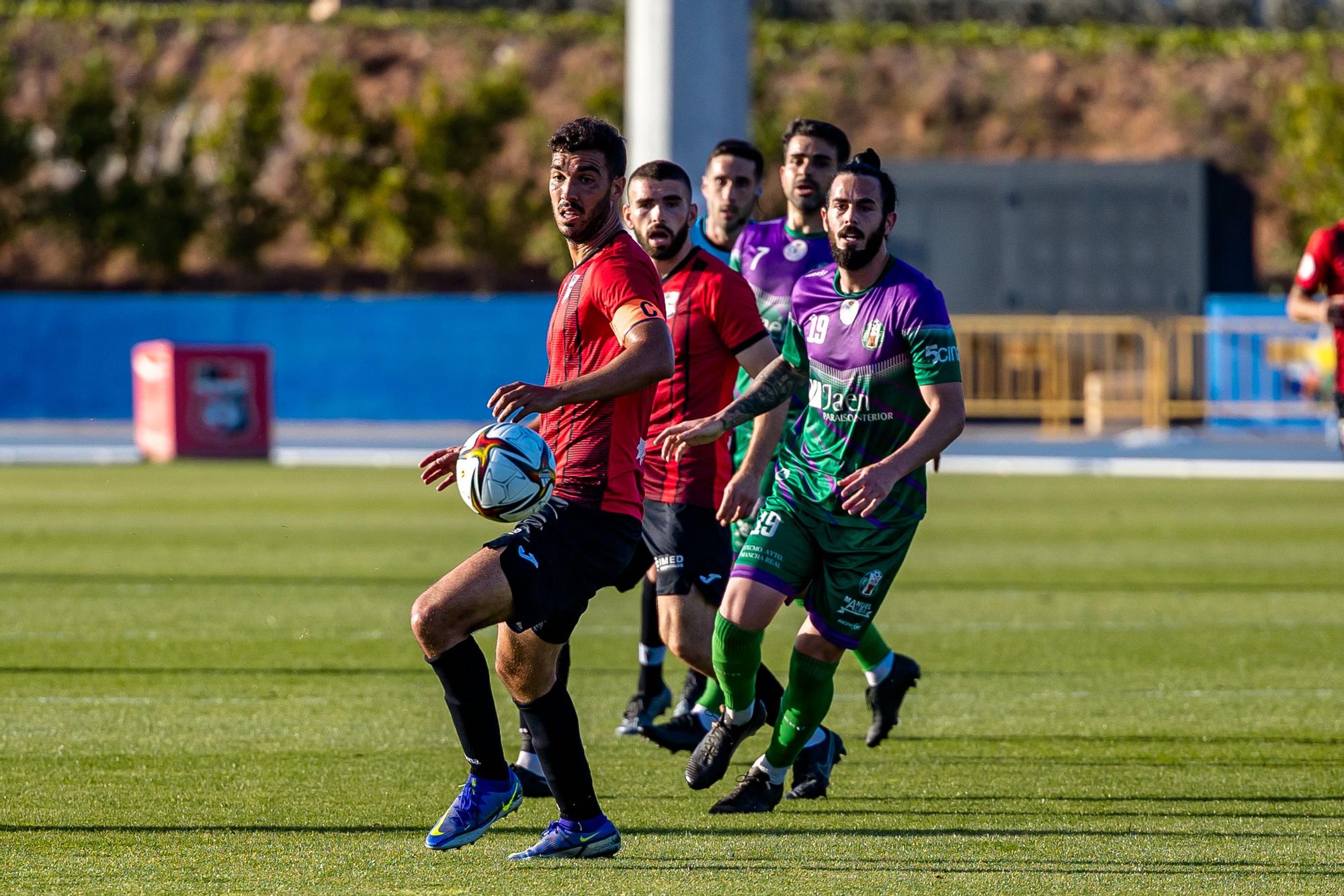 La Nucía deja escapar la victoria con un gol en el 99’. El árbitro sale escoltado tras una tangana final