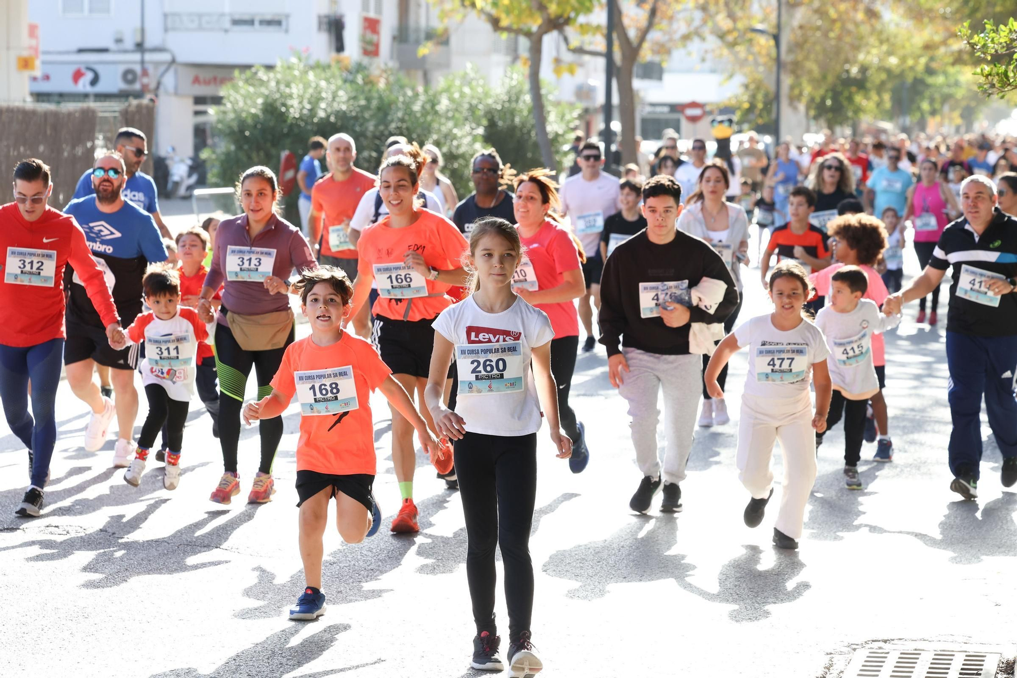 Galería: La carrera festiva de Ibiza para disfrutar en familia