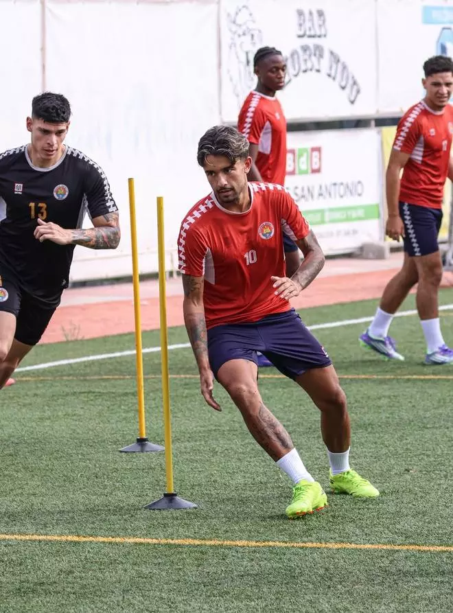 Los equipos pitiusos de Tercera RFEF arrancan los primeros entrenamientos de la temporada