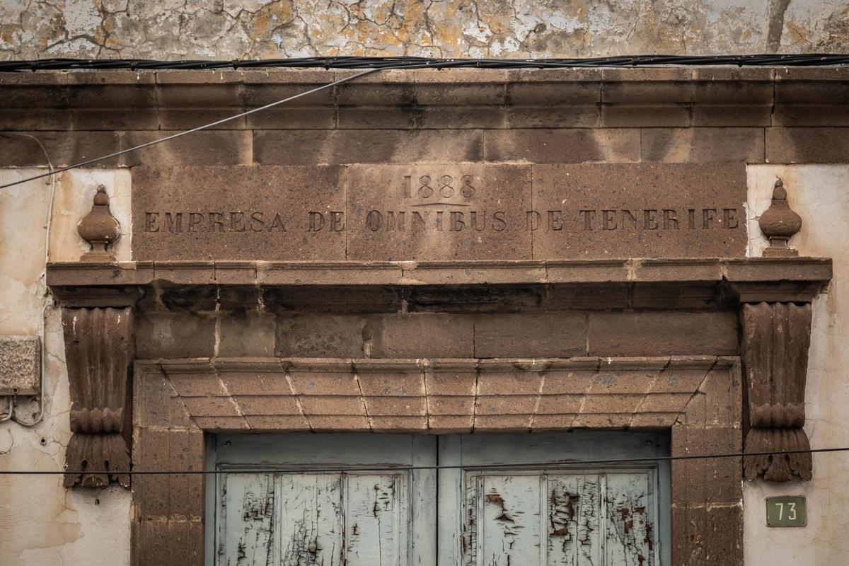 La fachada de la antigua estación