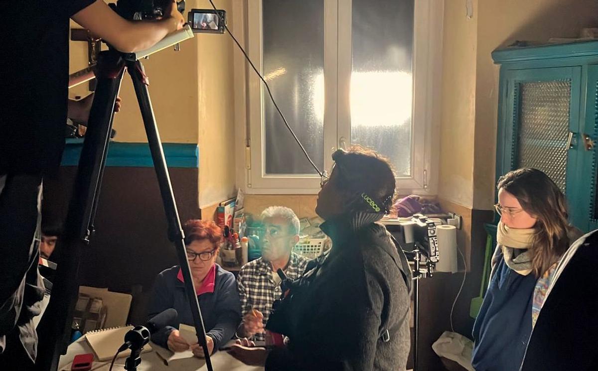 Silva Fernández (dereita), durante a rodaxe dunha das esceas.