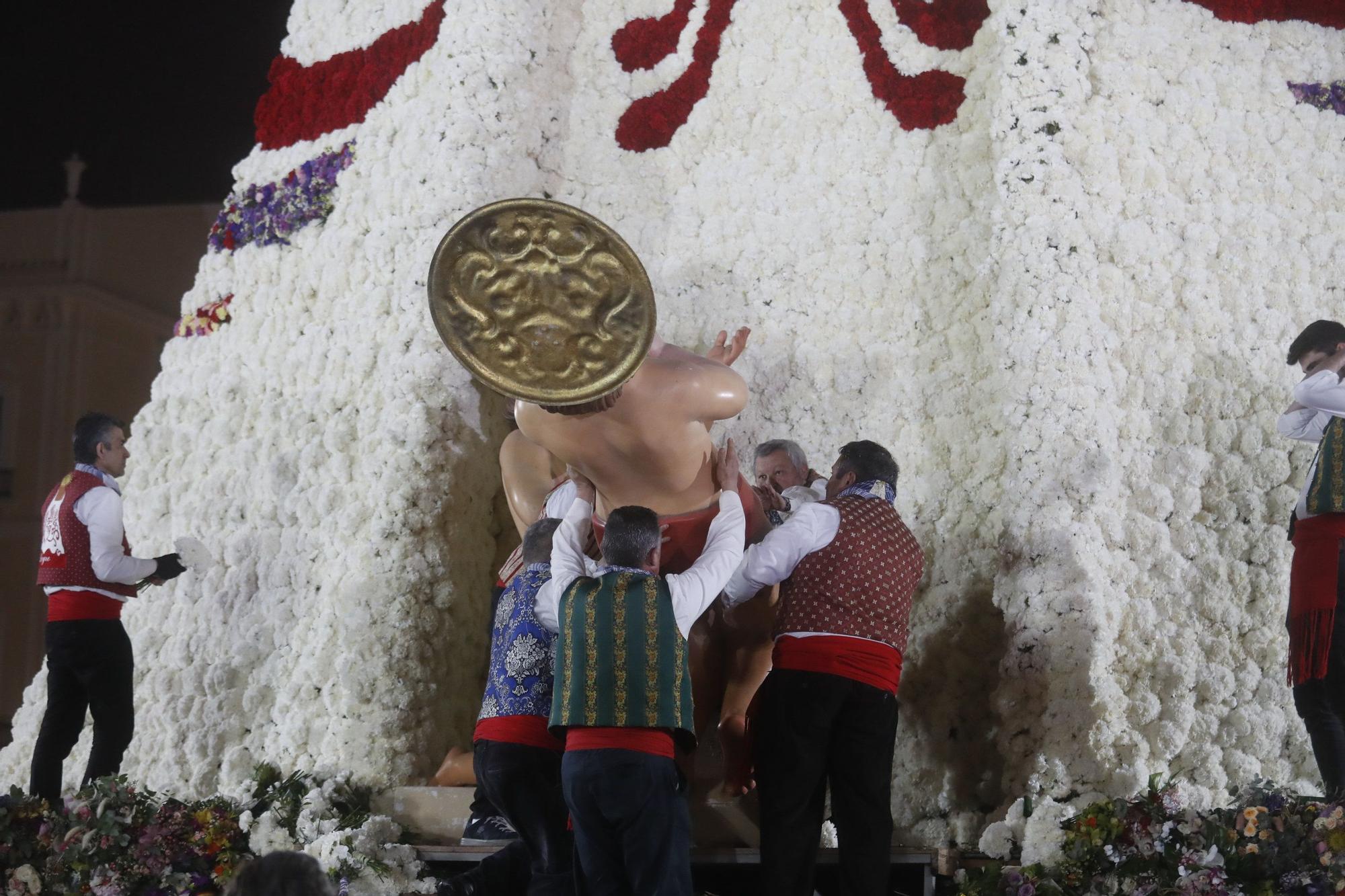 Búscate en el segundo día de Ofrenda en la calle de la Paz (de 23.00 a 24.00 horas)