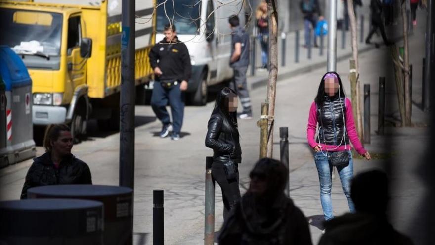 Detenida en Barcelona una pareja por explotar sexualmente a una mujer