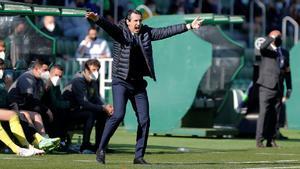 Emery: Tendremos que hacer el partido perfecto