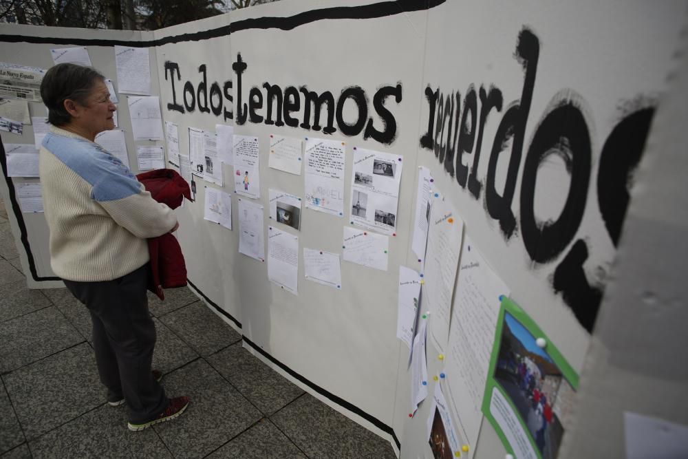 Usuarios del centro de mayores de Las Meanas