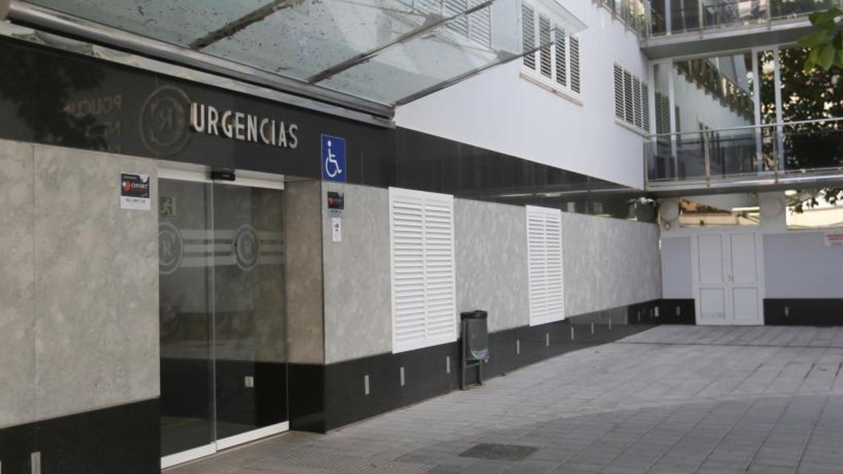 El joven está ingresado en la Clínica Vilás