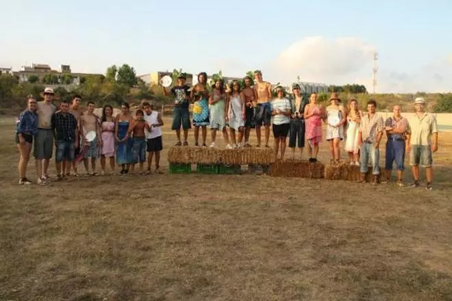 VILANOVA VIVE SUS PARTICULARES OLIMPIADAS RURALES
