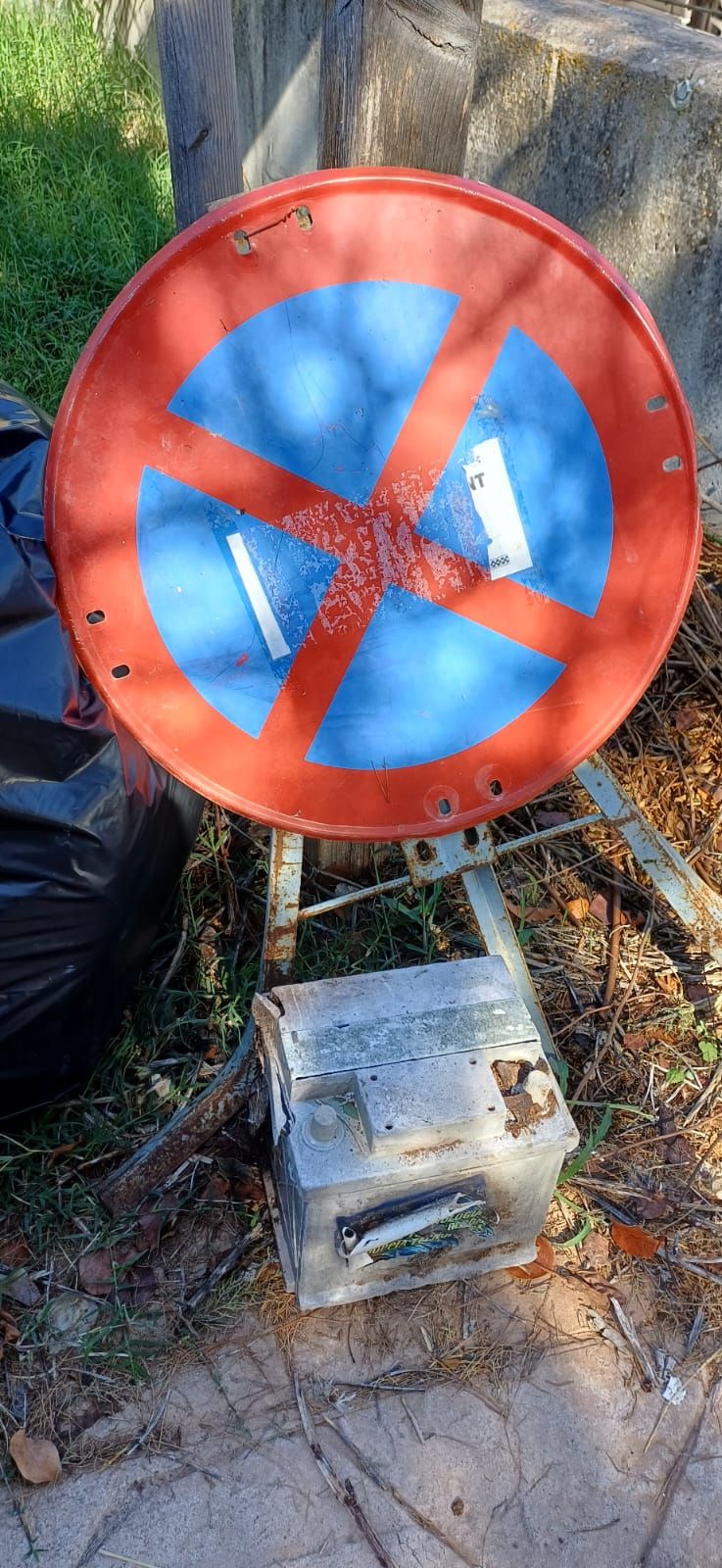 Las imágenes de la jornada de limpieza en el parque de la Gola