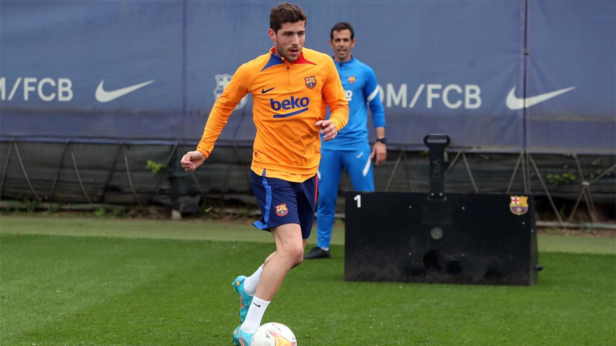 Sergi Roberto se ejercita en solitario