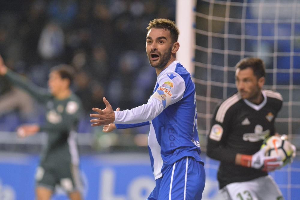 El Dépor cae 0-1 ante el Betis en Riazor