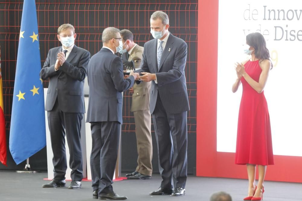 Los reyes entregan en València los Premios Naciona