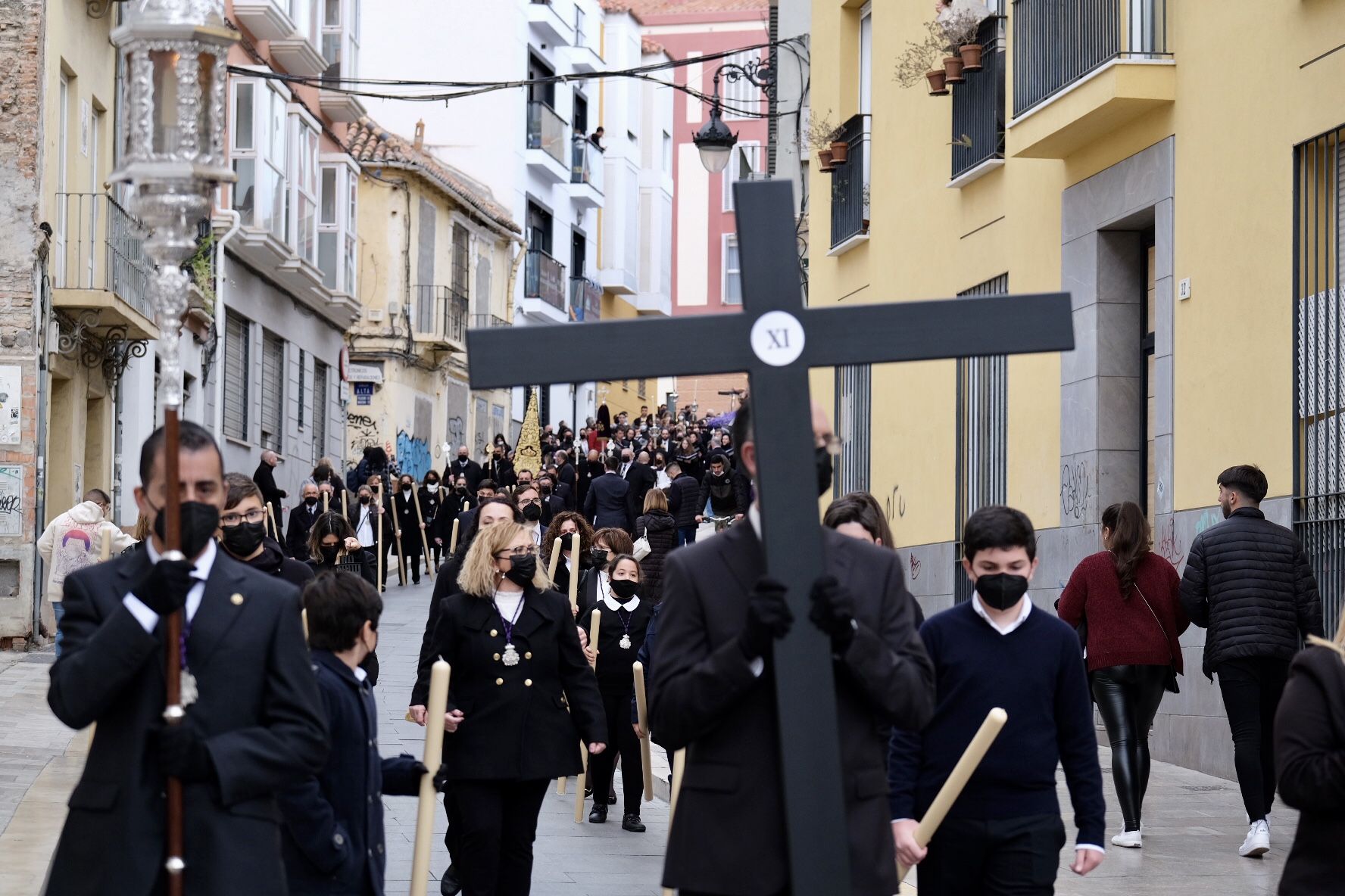 Desde la iglesia del Buen Pastor, en El Ejido, iniciaba su marcha el Cristo de la Crucifixión.