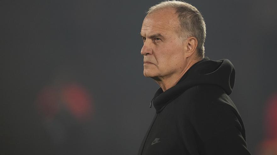 Tensión entre Bielsa y un periodista durante la rueda de prensa