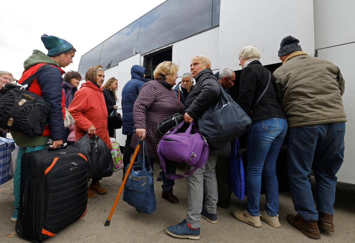 Evacuación de civiles de la ciudad ucraniana de Jersón