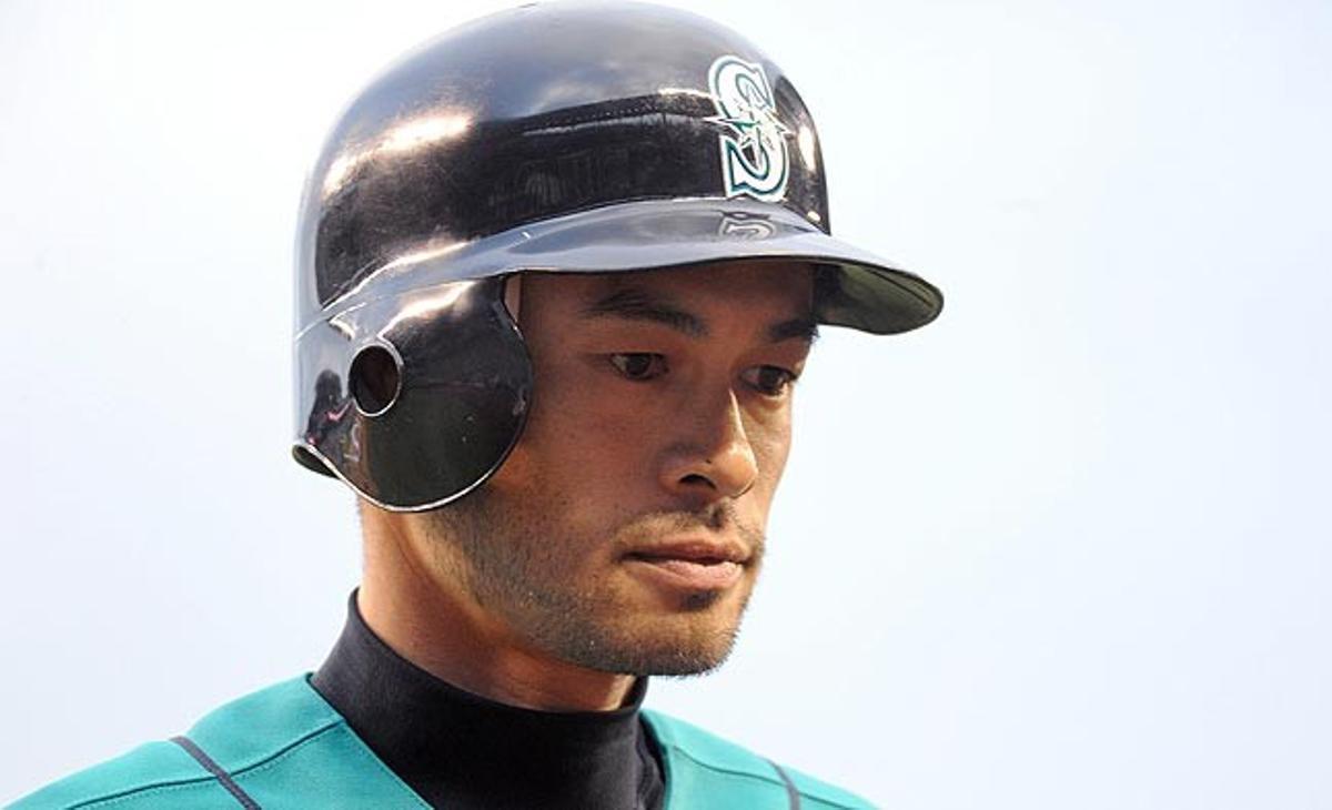 Ichiro Suzuki, de l’equip de beisbol Els Mariners de Seattle, surt del camp després de ser eliminat durant un partit disputat aquest dilluns contra Los Angeles Angels.