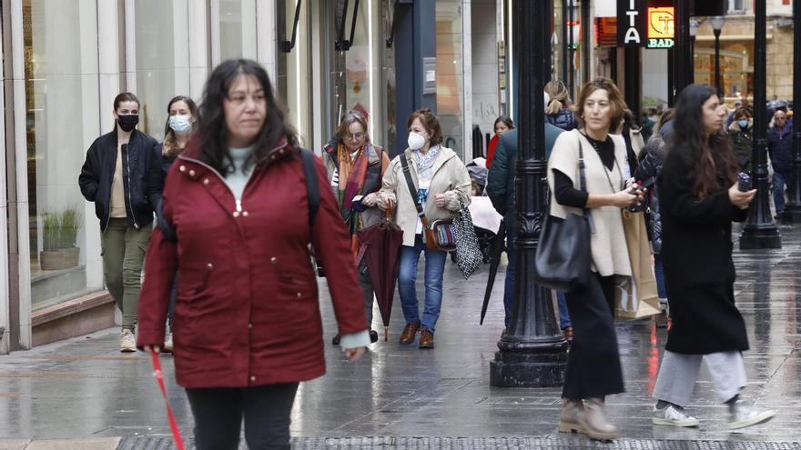 El decálogo del Principado para combatir la &quot;tripledemia&quot;: poner mascarilla en lugares cerrados y beber mucha agua