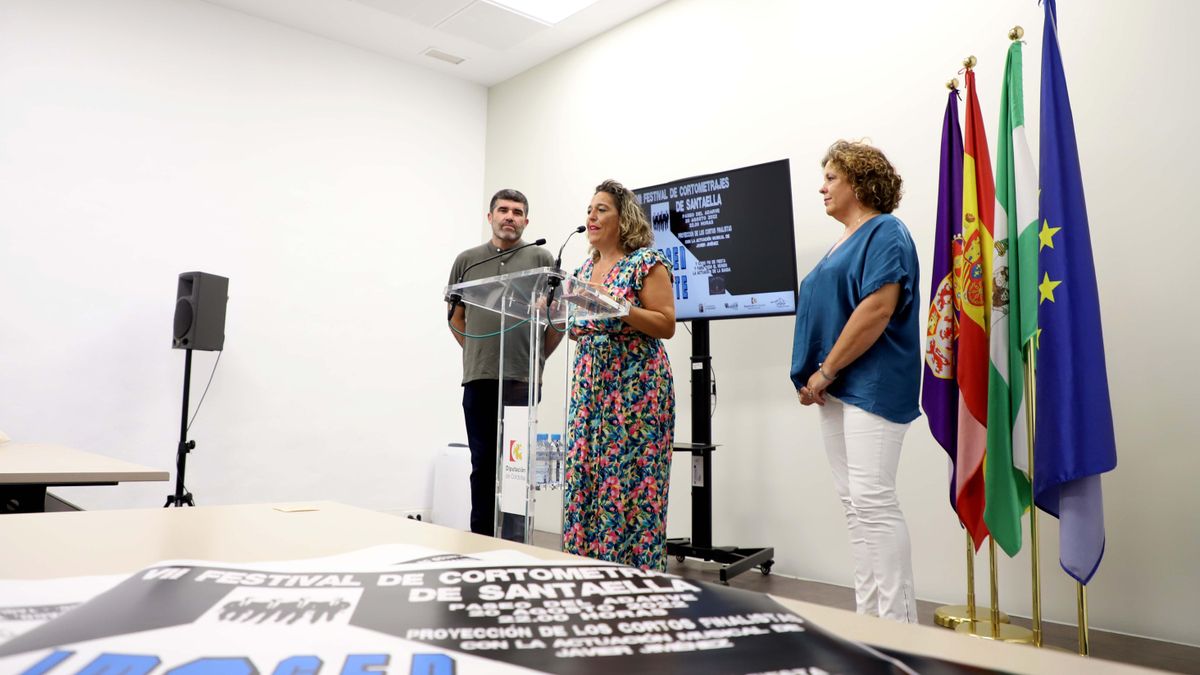 Diego Serrano, Salud Navajas y Pilar Pérez, durante la presentación del certamen.