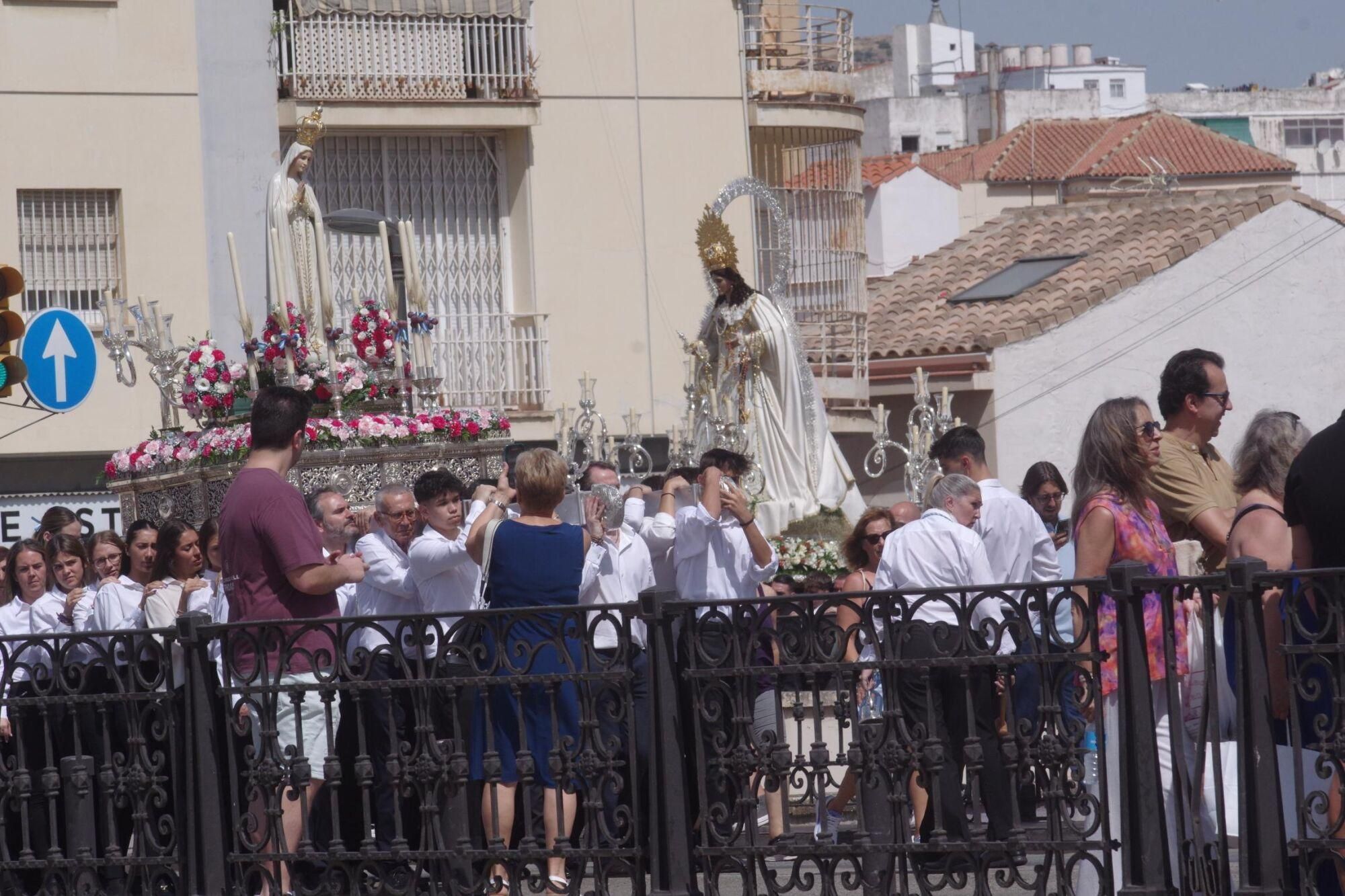 Traslado de la Virgen de Fátima y la Virgen de las Mercedes (El Tarajal) hacia sus altares por la festividad del Corpus en Málaga