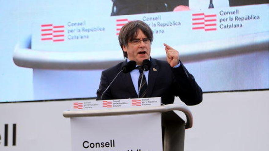 L&#039;eurodiputat, Carles Puigdemont, al Consell per la República a Perpinyà.