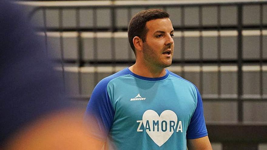 El técnico Iván López, nuevo entrenador del BM Zamora. | J. L. F.