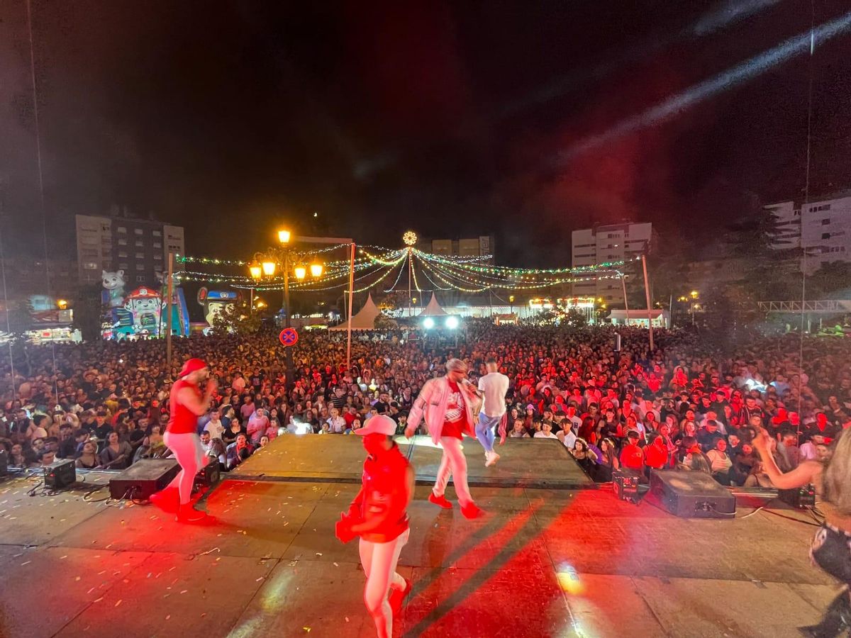 Una verbena de las fiestas de La Corredoria de años anteriores.