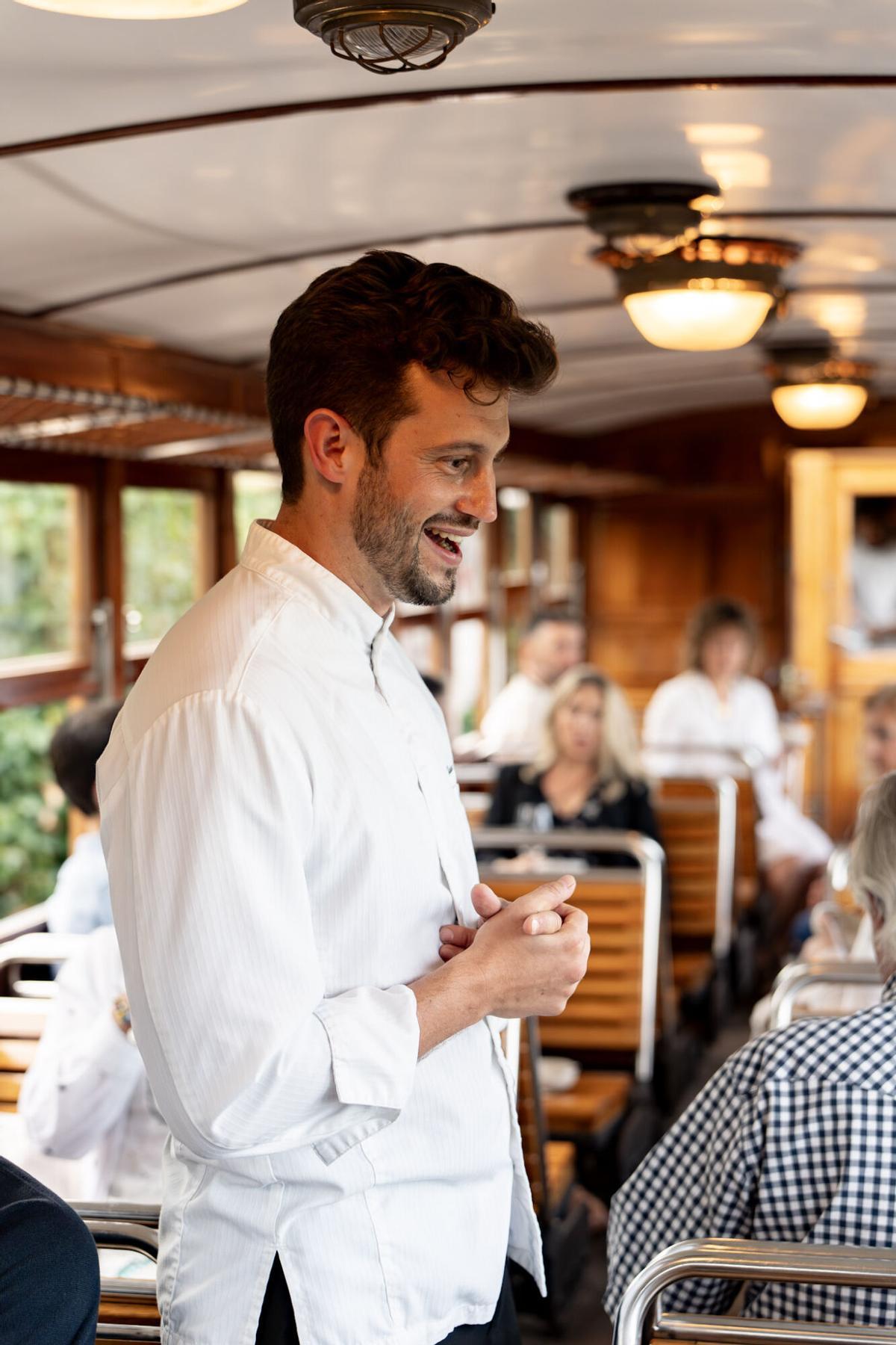 Los chefs Santi Taura y Javier Hoebeeck han elaborado el menú de Tramuntana Express, una cena de lujo organizada por Gastroevents Balears.