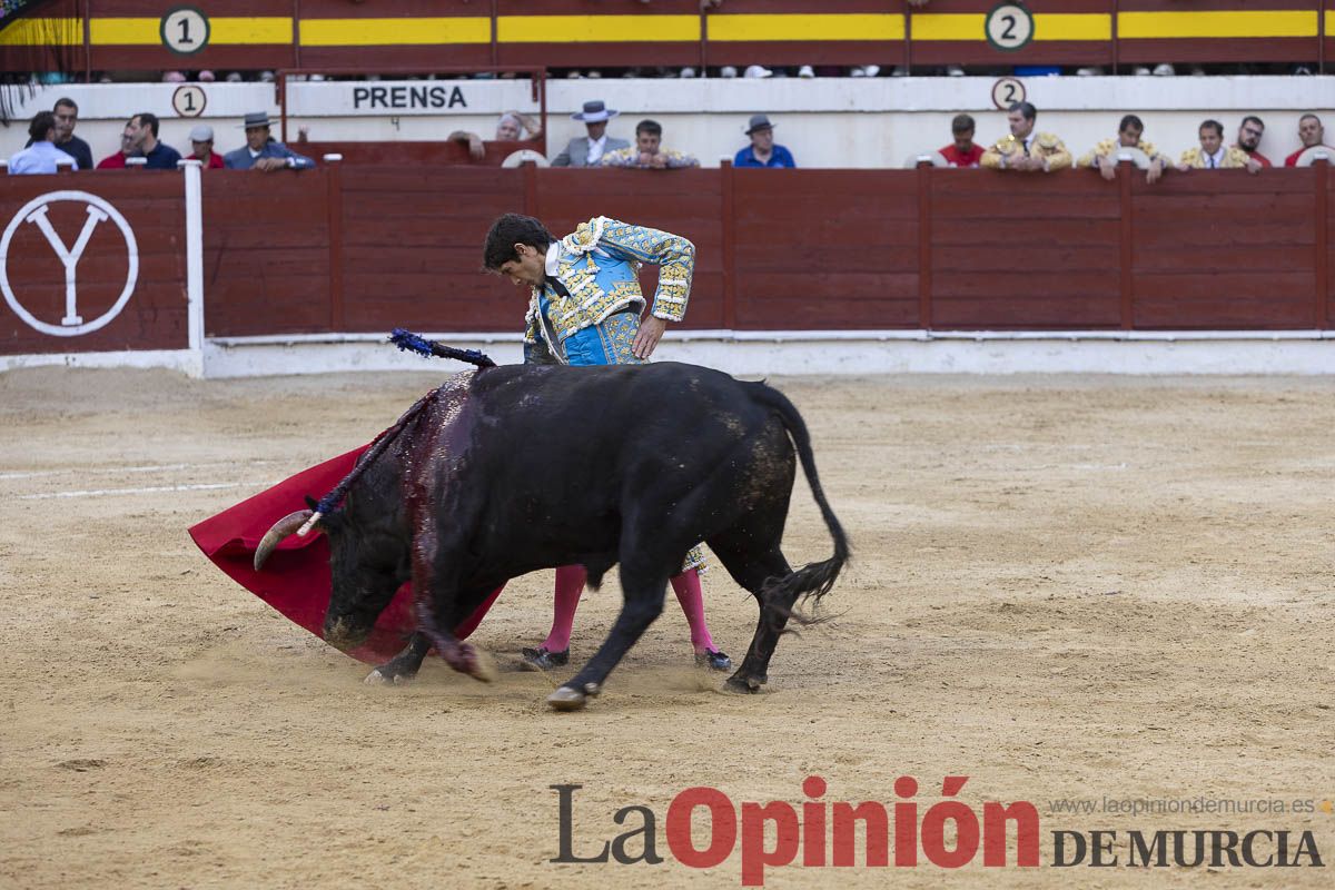 Tarde histórica en Abarán con la alternativa de José María Trigueros y el indulto de Tomás Rufo, junto a Castella salieron a hombros