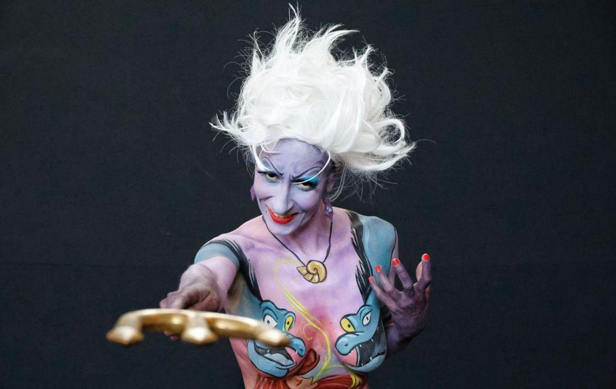 Una participante de la TLP con el bodypainting de Úrsula, de Disney. | MARÍA PISACA