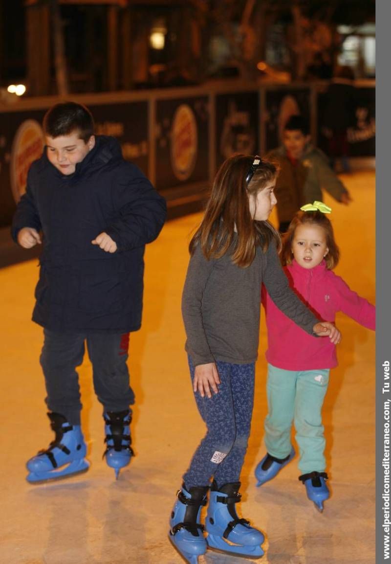 GALERÍA DE FOTOS -- Pista de hielo 11-12-14