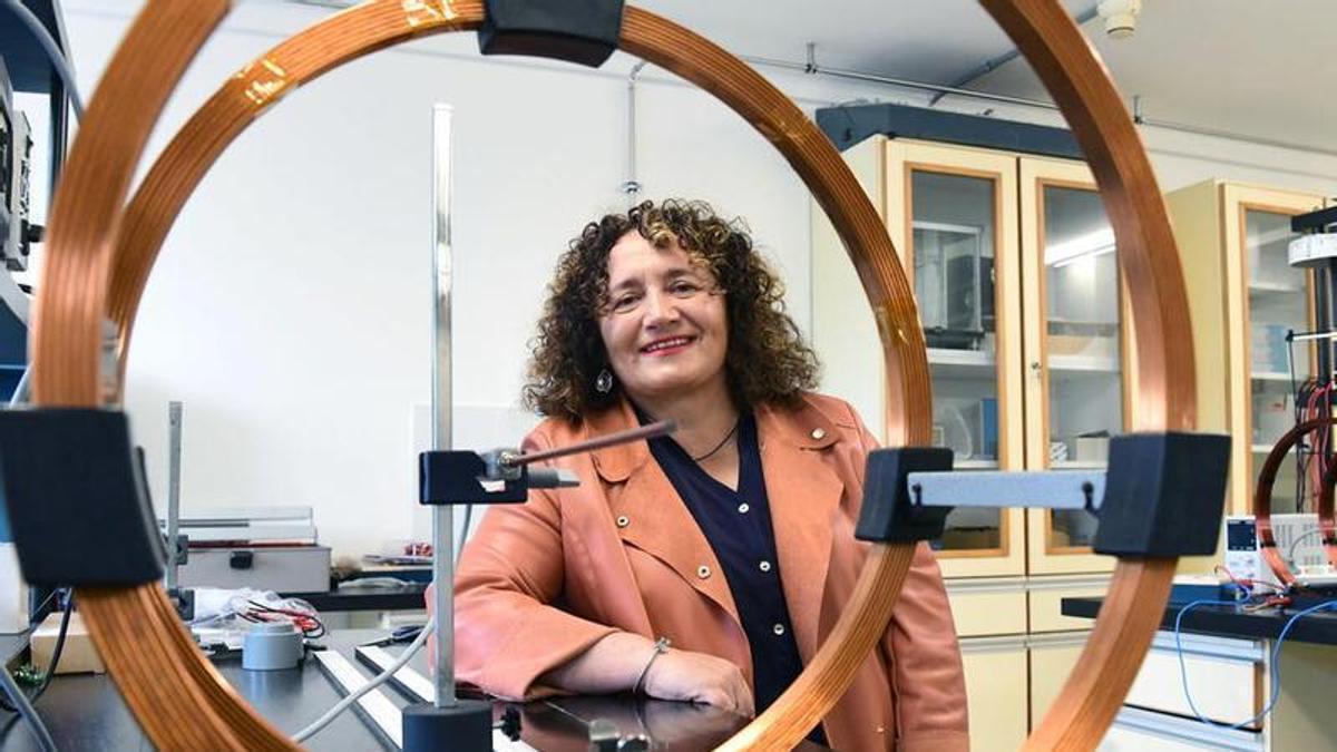 A cetedrática Josefa Salgado Carballo é a nova decana da Facultade de Física da USC.