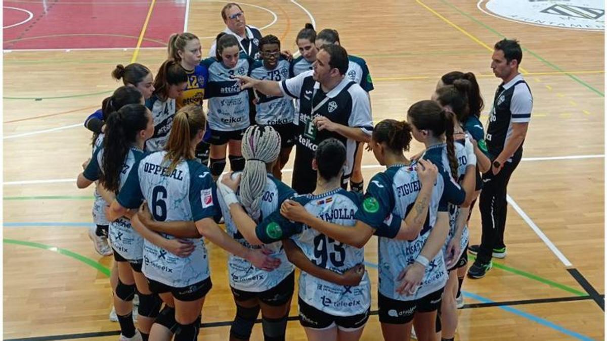 El Atticgo BM Elche empató 25-25 en su visita al Club BM Morvedre en el pabellón René Marigil de Sagunto.