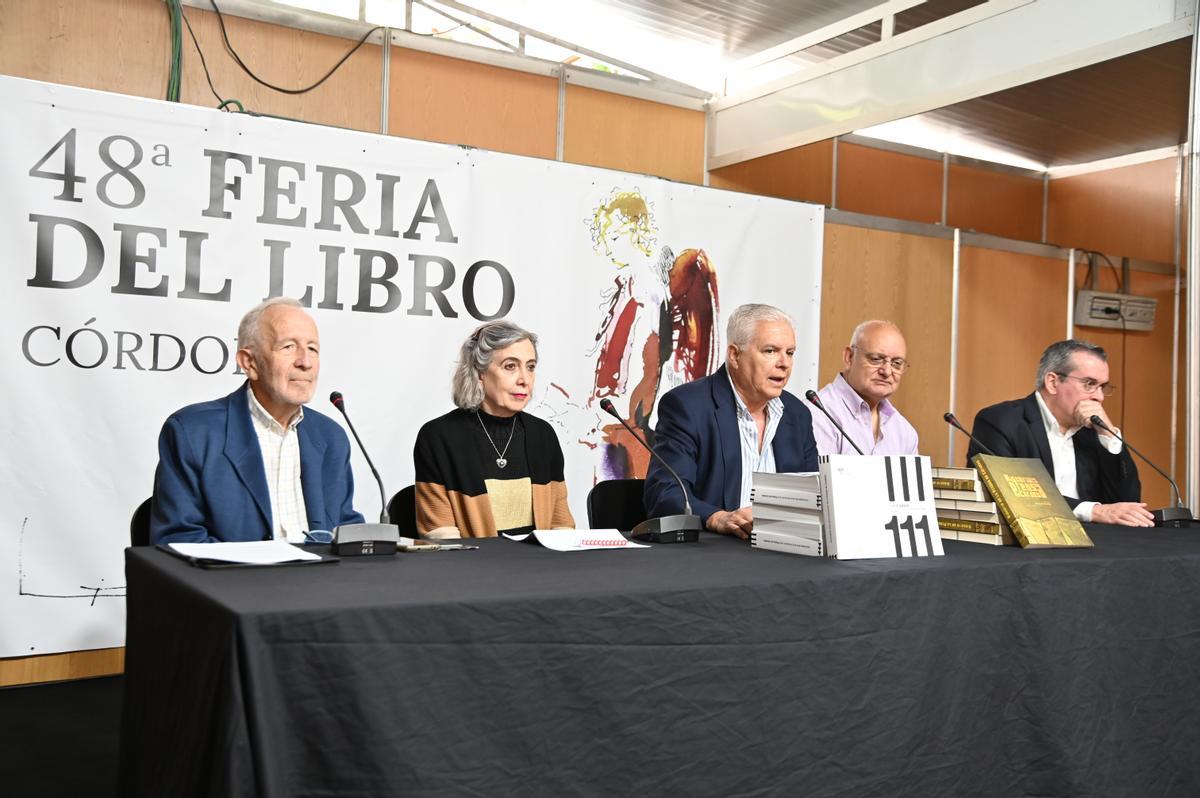 Mesa redonda durante la presentación del libro de Paco Solano.