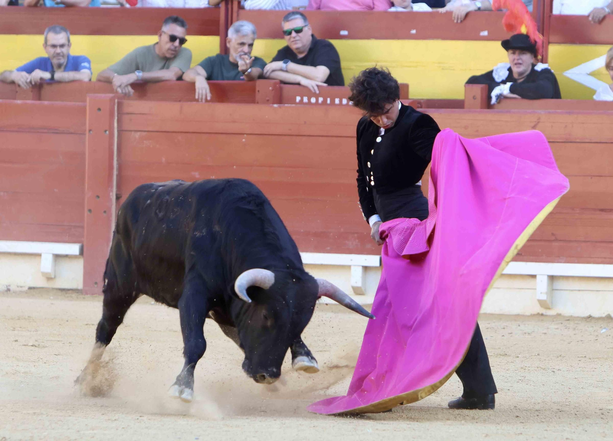 Samuel Castejón triunfa en la primera clase práctica de la Feria de Hogueras 2024