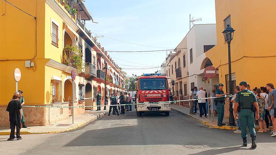 Incendio de una vivienda en Guillena con una familia fallecida.