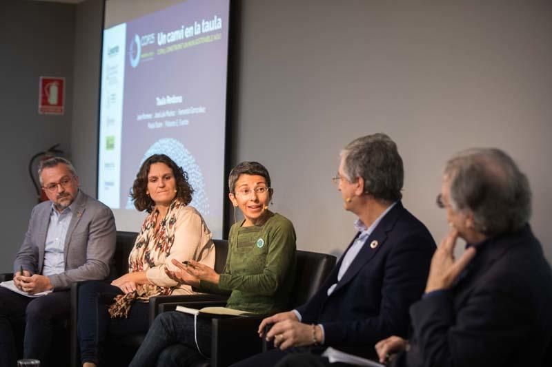 Jornada sobre la sotenibilidad climática "Un cambio en la mesa. Construyendo un nuevo mundo sostenible"