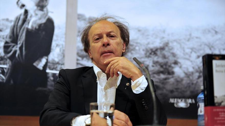 Javier Marías gana el Premio de la Crítica