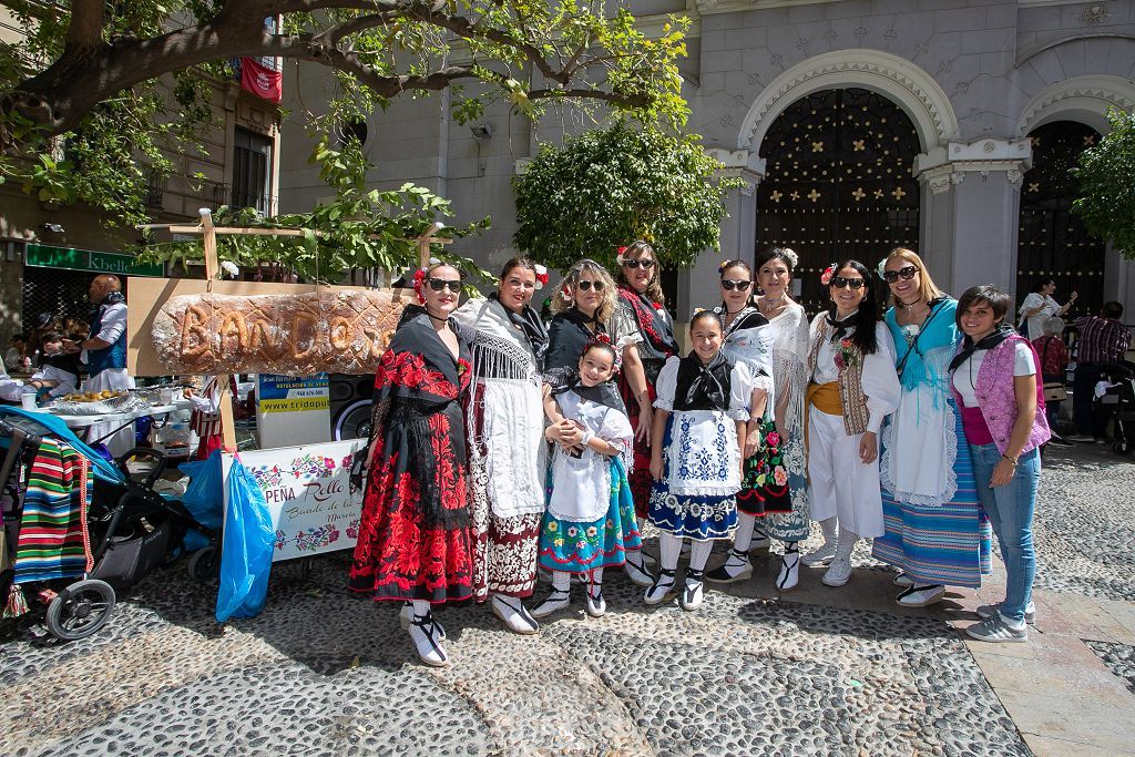 FOTOS | Ambientazo en la calles de Murcia durante el día del Bando
