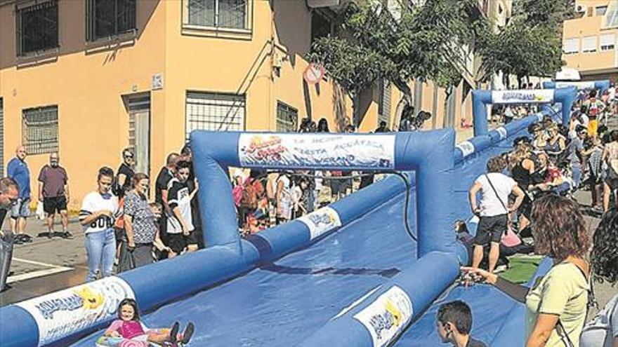 Almenara recibe el ‘Summer Splash’ y apura sus festejos