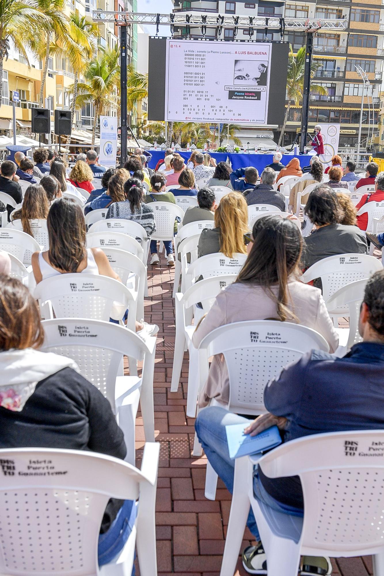 Fiesta de las Matemáticas y el Libro en la Plaza de la Puntilla