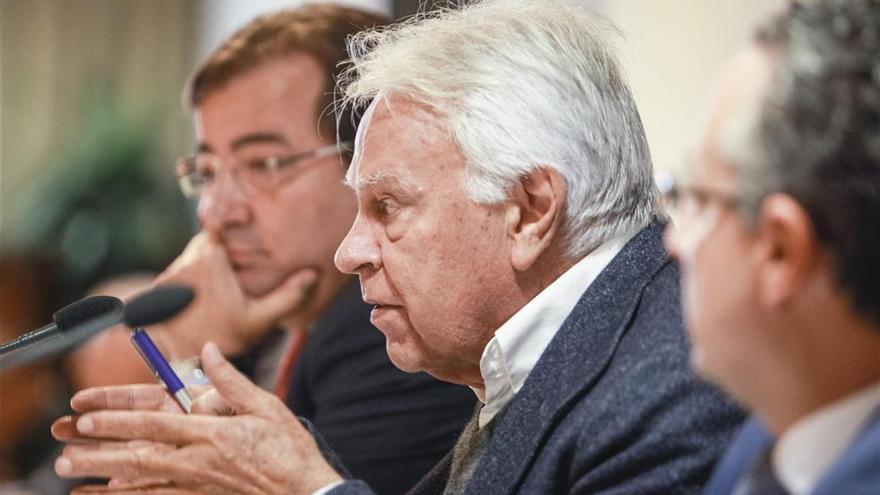 González pide reformar la Carta Magna con los «inmovilistas y liquidacionistas»