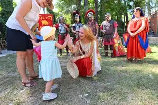 La apertura de la XVIII ÁGORA HELIKETANA de la Asociación de Pobladores de Elche, en imágenes